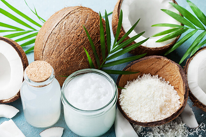 Verschiedene Produkte der Kokosnuss